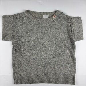 FBE Gray Textured Knit Short Sleeve Sweater with  Button silk blend